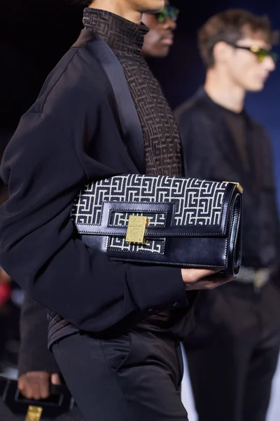 Look 71
